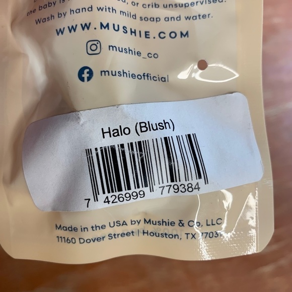 𝅺MUSHIE Baby Pacifier Clip Handmade By Moms Color Halo (Blush) New In Package - Picture 7 of 7